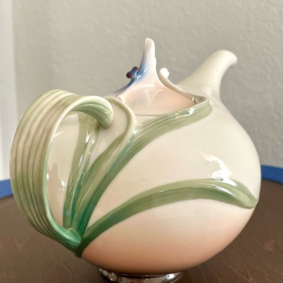 FRANZ Dragonfly Hand Painted & Signed Jan Woo Porcelain Teapot Art Nouveau NEW - Picture 7 of 16